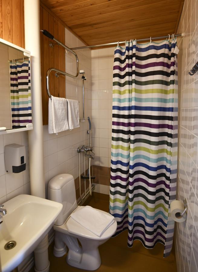 Kilpisjaerven Retkeilykeskus Rooms Kilpisjärvi Екстериор снимка